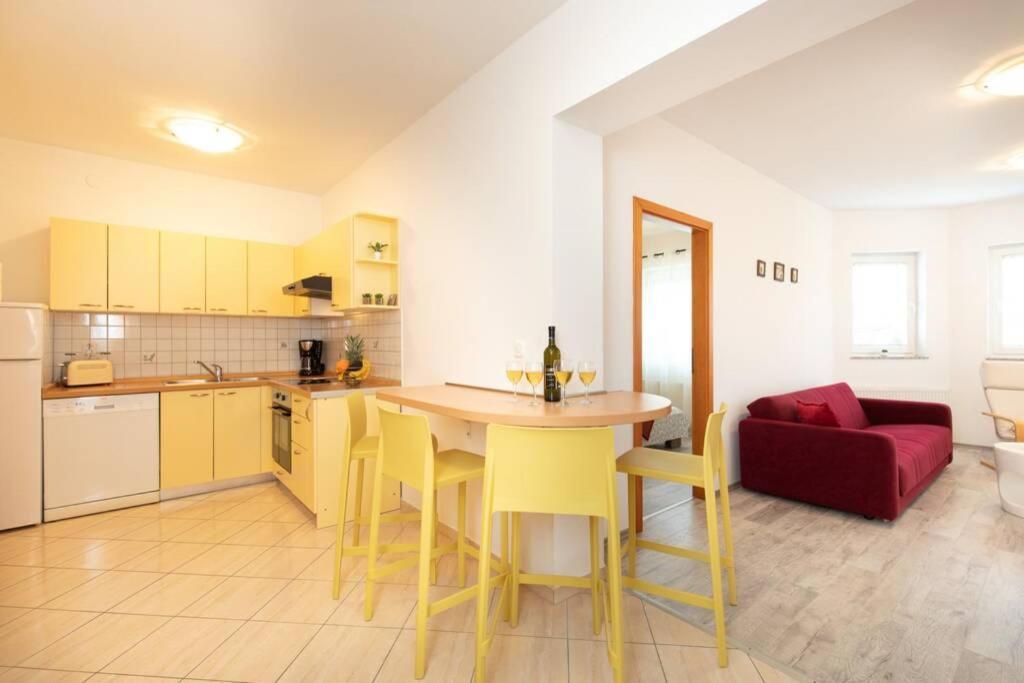 Apartments Doris, Krk 크르크 외부 사진